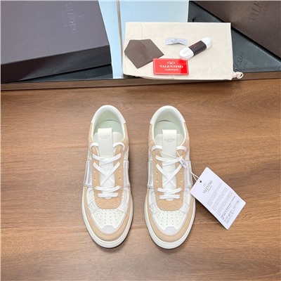 кеды Valentino