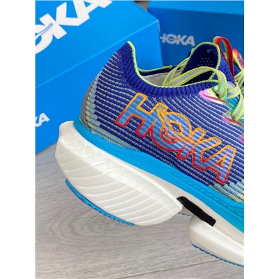 Кроссовки Hoka