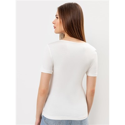 Футболка женская regular fit в молочном оттенке