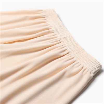 Костюм женский (футболка и шорты) KAFTAN Plushy размер 52-54, молочный