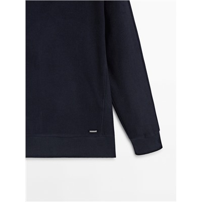 Sudadera cuello mock cremallera
