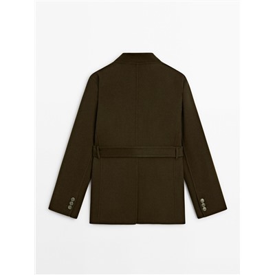 Chaqueta mezcla lana bolsillos botones dorados