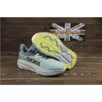 HOKA CHALLENGER ATR 7