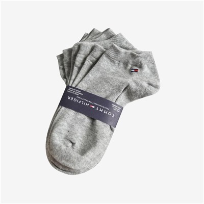 Tomm*y Hilfige*r 👕   Экспорт. Мягкие и удобные носки из смехового хлопка, брала ранее у другого продавца, ощущение что они вечные) качество 🔥 цена на упаковке 16 💵 ( перед 23 февраля разлетелись мигом)