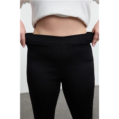 Черная высокая талия гибкая талия испанская пайка Flare Flare Fit Jeans TBBAW25CJ00032