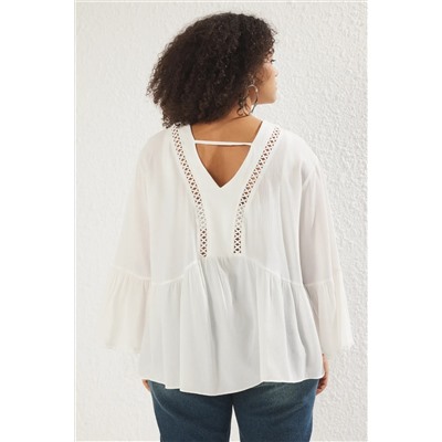 Белый V -neck с длинным рукавом текстурированная пеплюма сплетенная блузка с большим размером TBBSS25AF00042