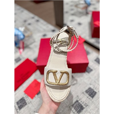 Босоножки Valentino
