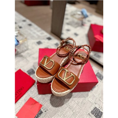 Босоножки Valentino