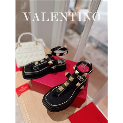 Босоножки Valentino