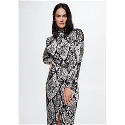 Blusa estampada cuello perkins -  Mujer | MANGO OUTLET España