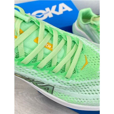 Кроссовки Hoka