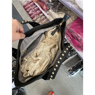 MUST-HAVE