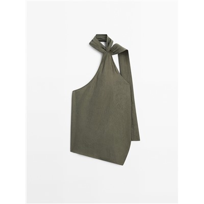 Top asimétrico cuello halter