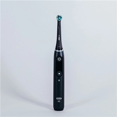 Электрическая зубная щетка Oral-B iO Series 8N Black