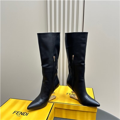 Сапоги fendi
