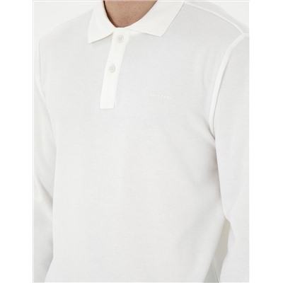 Ecru Slim Fit Fit with Whotshirt