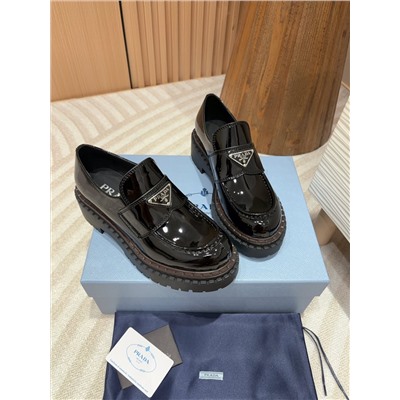 Лоферы prada