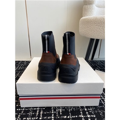 Челси  Moncler