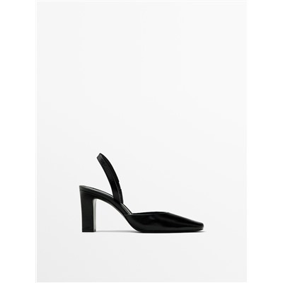 Zapato destalonado tacón