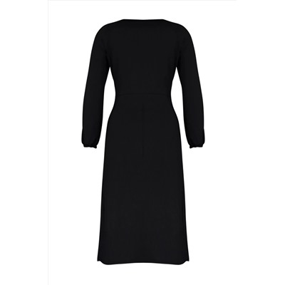 Черное окно/вырезать подробное вязаное платье Shirred TBBAW23AH00080