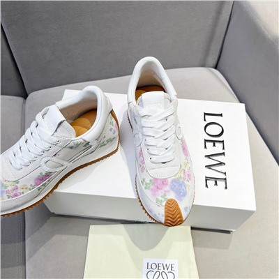 Кроссовки LOEWE