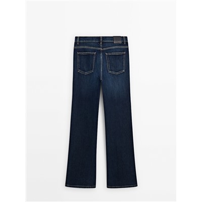 Jeans tiro alto bootcut