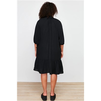 Black V -Neck Юбка Конец Кнопка Кнопка Подробное пляжное платье большого размера TBBSS24AH00100