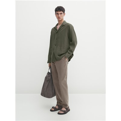 Pantalón chino microestructura slim fit