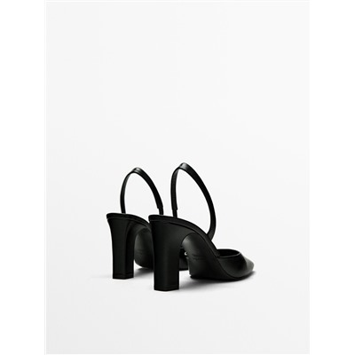 Zapato destalonado tacón