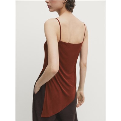 Camiseta tirantes asimétrica