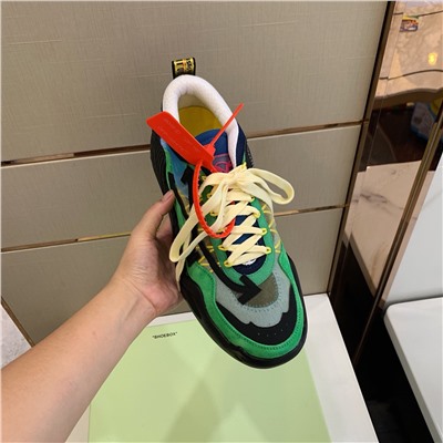Кроссовки off-white