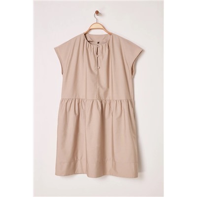 Кнопка верблюда Poplin Weaving Большой размеры платье TBBSS25AH00161