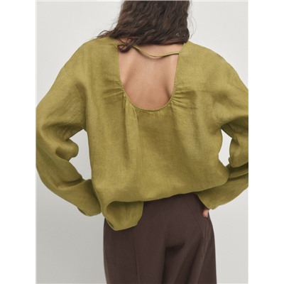 100% linen oversize blouse with low-cut back