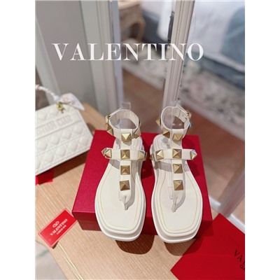 Босоножки Valentino