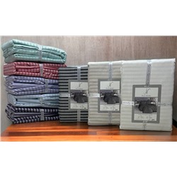 STOCK Страйп/ Сатин постельное бельё  Пододеяльник 200×220см (1шт)  Простыня 240×260см (1шт)  Наволочки 50×70см(2шт)