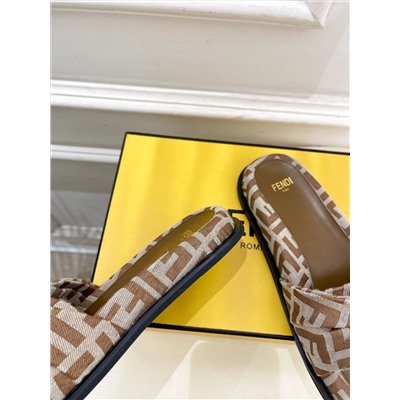 шлепанцы fendi