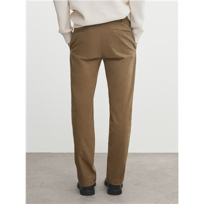 Pantalón chino mezcla algodón slim fit