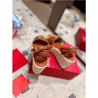 Босоножки Valentino