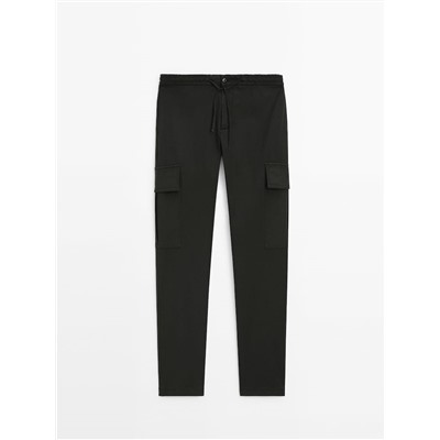 Pantalón cargo jogger fit