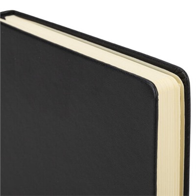Скетчбук, слоновая кость 140 г/м2 130х210 мм, 80 л., КОЖЗАМ, застежка, BRAUBERG ART CLASSIC, черный, 116460