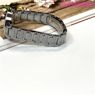 Часы женские Cartier на браслете диаметр 3,5 см Ч6
