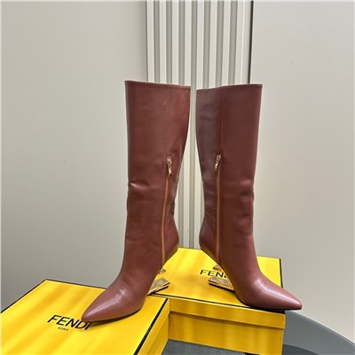 Сапоги fendi
