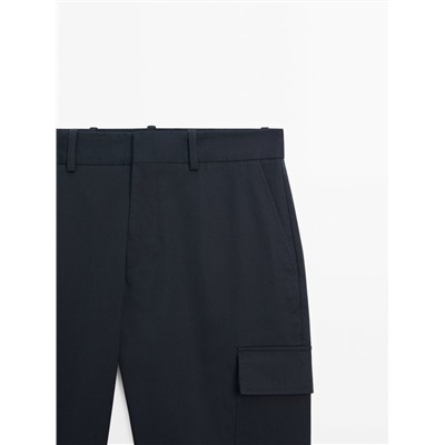 Pantalón cargo tapered fit