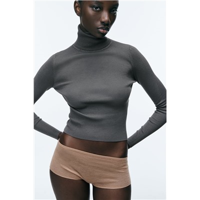 BASIC RIBBED KNIT SWEATER