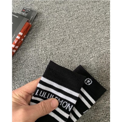 Высокие носки lululemon 35-38