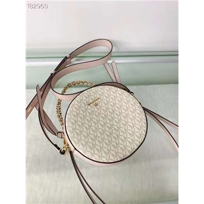 Маленькая круглая сумка в новом дизайне  ⚫️Michae*l Kor*s  Продавец пишет, что оригинал
