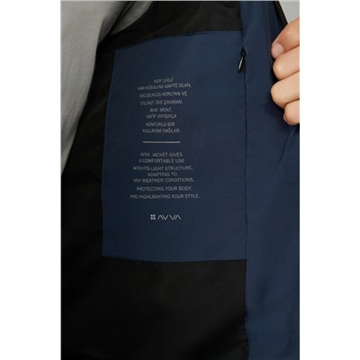 Navy Blue возле файловой накладной на молнии на молнии
