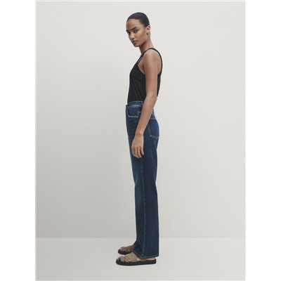 Jeans tiro alto bootcut