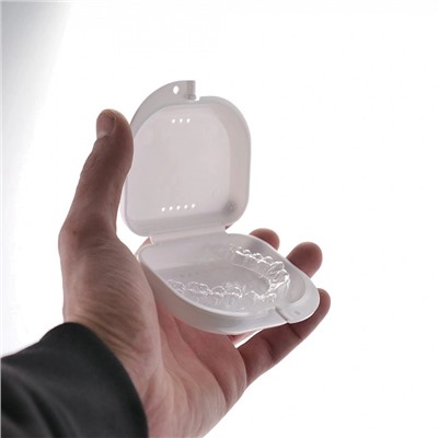 Контейнер Denture Box 03 для хранения зубных конструкций