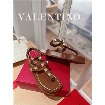 Босоножки Valentino